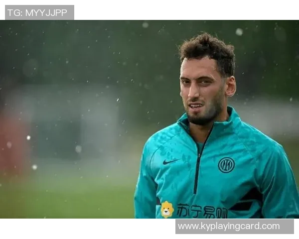 加拉塔萨雷内部人士澄清与恰尔汗奥卢无任何接触记录