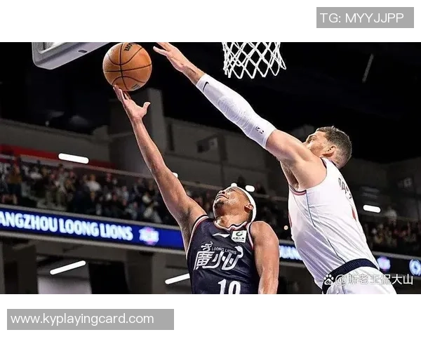 保罗赞祖巴茨内线威胁大洛空间能力丰富球队战术选择