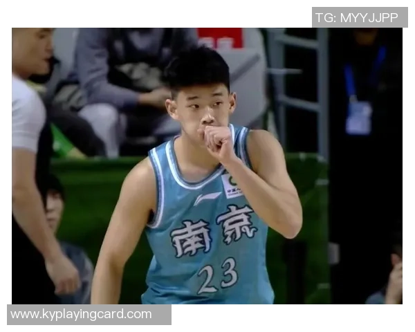 林葳感谢支持与质疑希望通过努力为学校带来更优异的成绩