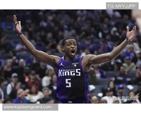 福克斯全能表现助力球队获胜16投9中贡献26分5篮板9助攻3抢断三分球命中率高 福克斯全能表现助力球队获胜16投9中贡献26分5篮板9助攻3抢断三分球命中率高